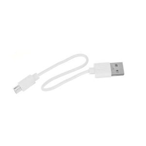 USB kabel, priložen za polnjenje roza otroškega karaoke mikrofona, enostaven za uporabo.